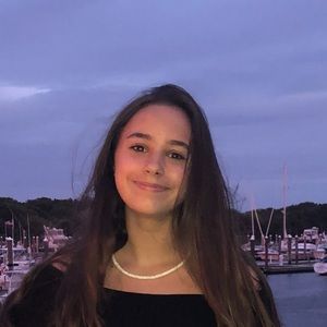 Meet your Posher, Lily